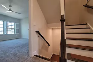 7817 Sutter Ln, Annandale, VA 22003 - Photo 17