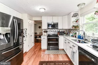 1721 Whitewood Lane, Herndon, VA 20170 - Photo 5