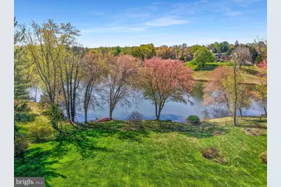 11221 Country Place, Oakton, VA 22124 - Photo 95