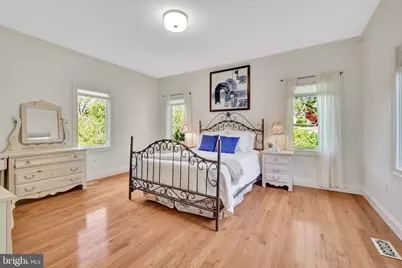 11221 Country Place, Oakton, VA 22124 - Photo 47