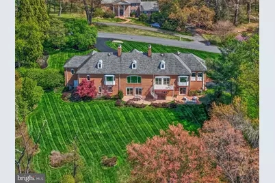 11221 Country Place, Oakton, VA 22124 - Photo 3