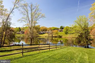 11221 Country Pl, Oakton, VA 22124 - Photo 91