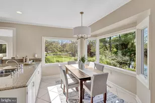 11221 Country Pl, Oakton, VA 22124 - Photo 23