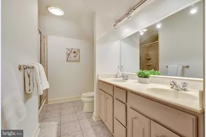 11221 Country Place, Oakton, VA 22124 - Photo 89