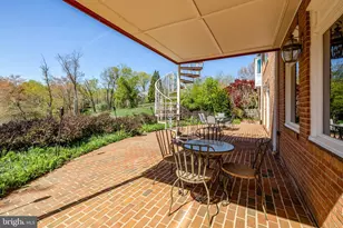 11221 Country Pl, Oakton, VA 22124 - Photo 63