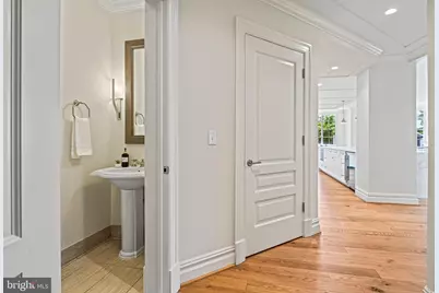 6900 Fleetwood Road #318, McLean, VA 22101 - Photo 17