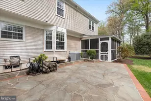 13113 Nestlewood Ct, Herndon, VA 20171 - Photo 45