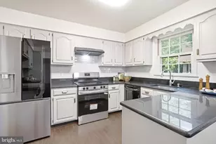 9202 Dorothy Ln, Springfield, VA 22153 - Photo 21