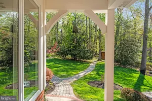 9025 Charles Augustine Dr, Alexandria, VA 22308 - Photo 31