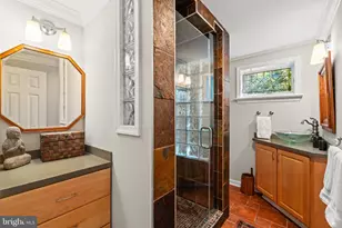 9025 Charles Augustine Dr, Alexandria, VA 22308 - Photo 47
