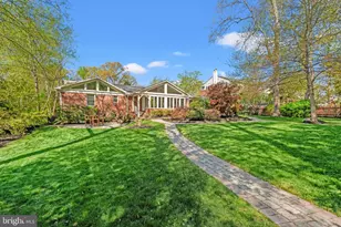 9025 Charles Augustine Dr, Alexandria, VA 22308 - Photo 31