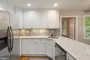 11810 Clara Way, Fairfax Station, VA 22039 - Photo 17