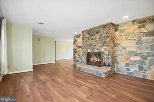 10624 Marbury Rd, Oakton, VA 22124 - Photo 3