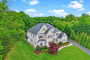 3431 Fawn Wood Ln, Fairfax, VA 22033 - Photo 3