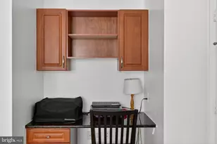 12937 Centre Park Cir, Herndon, VA 20171 - Photo 17