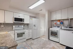 5406 Clubside Ln, Centreville, VA 20120 - Photo 29