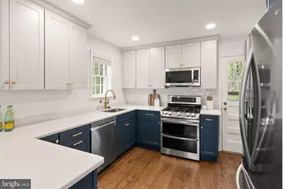 7102 Cynthia Court, Annandale, VA 22003 - Photo 11