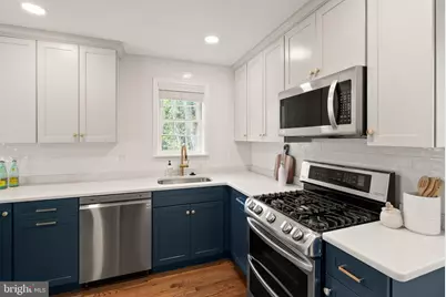 7102 Cynthia Court, Annandale, VA 22003 - Photo 15