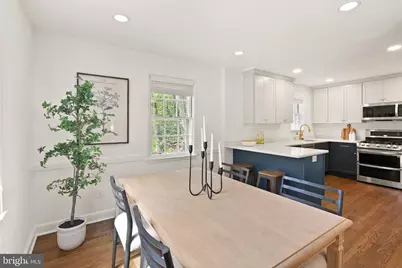 7102 Cynthia Court, Annandale, VA 22003 - Photo 7