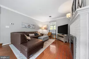 12013 Hamden Ct, Oakton, VA 22124 - Photo 13