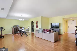 3713 S George Mason Dr, Falls Church, VA 22041 - Photo 3