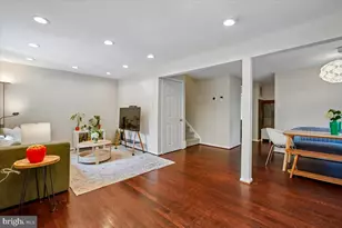 3140 Ellenwood Dr, Fairfax, VA 22031 - Photo 19