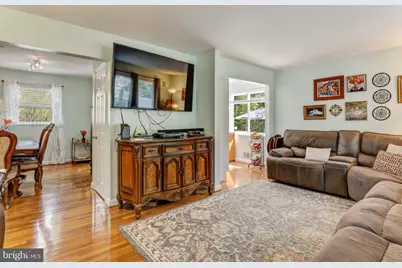 6409 The Parkway, Alexandria, VA 22310 - Photo 3