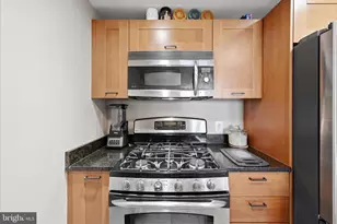 2451 Midtown Ave, Alexandria, VA 22303 - Photo 9