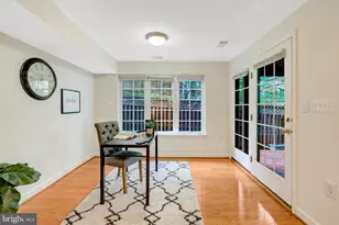 4182 Lower Park Dr, Fairfax, VA 22030 - Photo 7