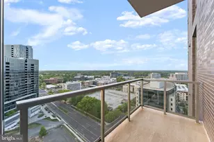 7887 Jones Branch Dr, McLean, VA 22102 - Photo 19