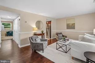 8236 Claremont Woods Dr, Alexandria, VA 22309 - Photo 5