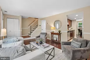 8236 Claremont Woods Dr, Alexandria, VA 22309 - Photo 3