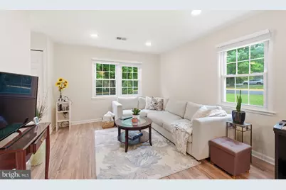 7709 Matisse Way, Springfield, VA 22153 - Photo 5