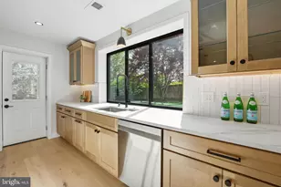 7109 Idylwood Rd, Falls Church, VA 22043 - Photo 21