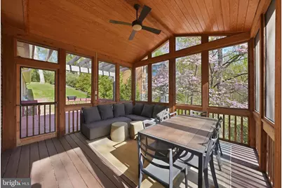 7504 Blaise Trail, McLean, VA 22102 - Photo 9