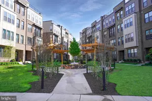 14301 Beckett Glen Cir, Chantilly, VA 20151 - Photo 39