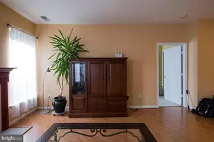 5916 Founders Hill Dr, Alexandria, VA 22310 - Photo 9