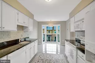 6402 Seven Oaks Ct, Falls Church, VA 22042 - Photo 15