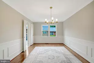 6402 Seven Oaks Ct, Falls Church, VA 22042 - Photo 9