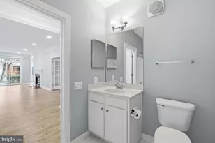 7871 Rolling Woods Ct, Springfield, VA 22152 - Photo 23