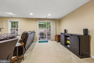 7876 Newport Glen Pass, Annandale, VA 22003 - Photo 13