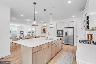 4975 Longmire Wy, Chantilly, VA 20151 - Photo 13