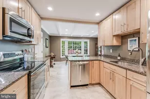 2515 Fowlers Ln, Reston, VA 20191 - Photo 11