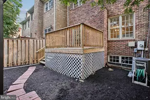 8258 Cedar Landing Ct, Alexandria, VA 22306 - Photo 27