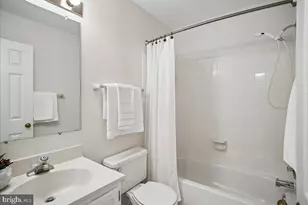 8258 Cedar Landing Ct, Alexandria, VA 22306 - Photo 21