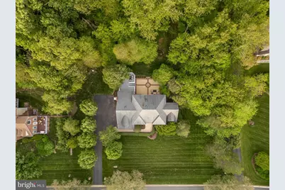 2487 Oakton Hills Drive, Oakton, VA 22124 - Photo 3
