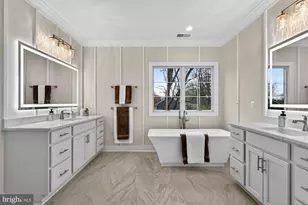 606 Meadow Ln SW, Vienna, VA 22180 - Photo 51