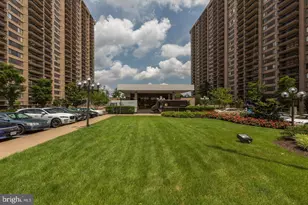 3701 S George Mason Dr, Falls Church, VA 22041 - Photo 1