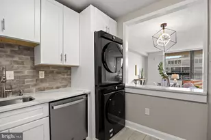 3701 S George Mason Dr, Falls Church, VA 22041 - Photo 7