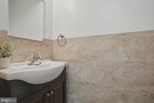 8621 Kenosha Ct, Lorton, VA 22079 - Photo 13